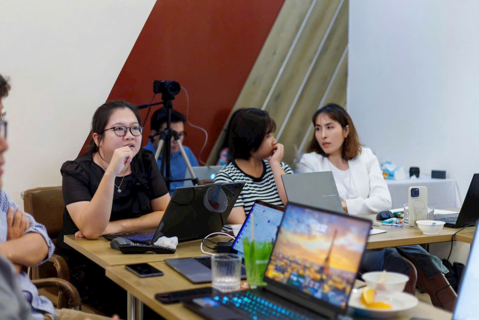 z76698691127898cf22585924cb44ab2e11568129963b2