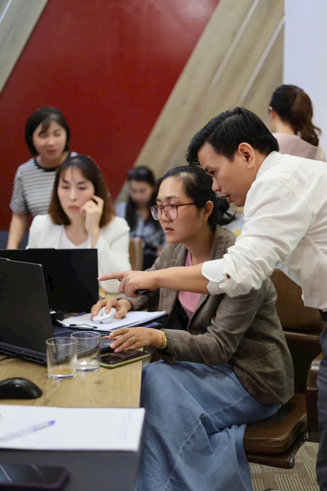 z76698691305582f6b2a465b99ee6b44d9eb1ef81deafd